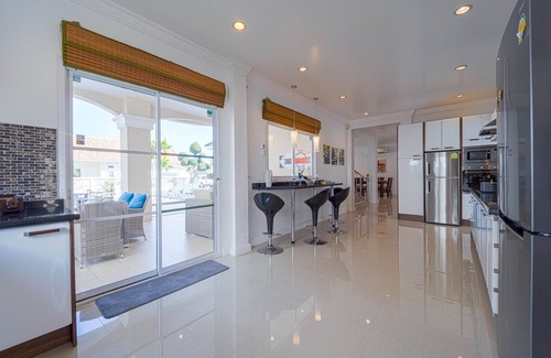 Hua Hin Villa | Luxurious 5-Bed Private Pool Villa - PV5