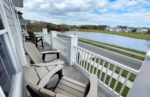 Bayside House | Luxurious 5-Bed Retreat: Steps to Pools & Sports Center, Near Beaches & Dining