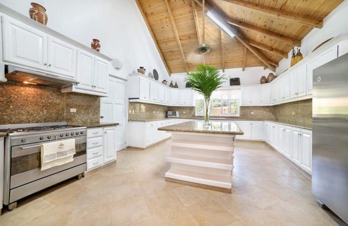 Casa de Campo Villa | Luxurious 5-bedroom Villa Oasis in Casa de Campo
