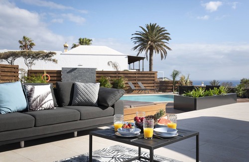 Los Mojones House | Luxurious 5 bed 4 bath villa in Los Mojones with stunning views and facilities