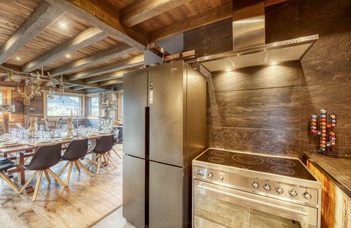 Montriond Ski Chalet | Luxurious 5 * family chalet Morzine-Portes du Soleil 16 people