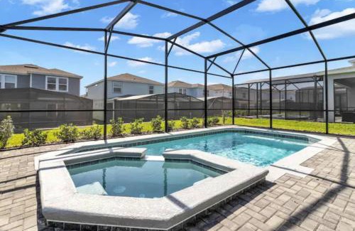Davenport House | Luxurious 5br W Pool, Spa, Game Room & Bbq Grill
