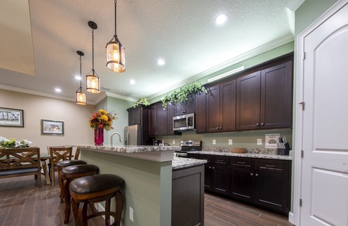 Oviedo Villa | Luxurious 6 Bedroom including Master Suite with Wet Room
