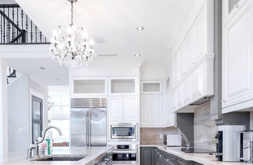Steveston House | Luxurious 6-bedrooms house in Richmond