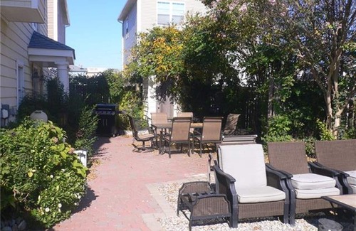 Beach Haven Crest House | Luxurious 6 Bedroom Oceanside Home with Pool. Steps from the Beach.