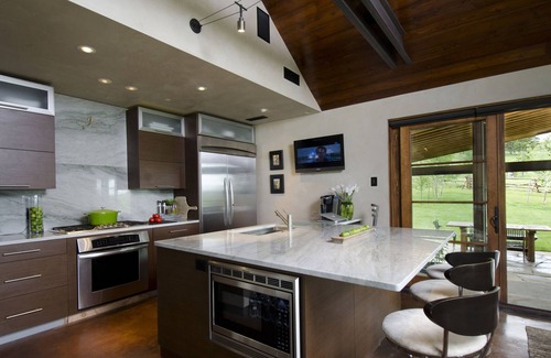 Bozeman House | Luxurious 60 Acre Ranch Compound In The Heart Of Beautiful Bridger Canyon
