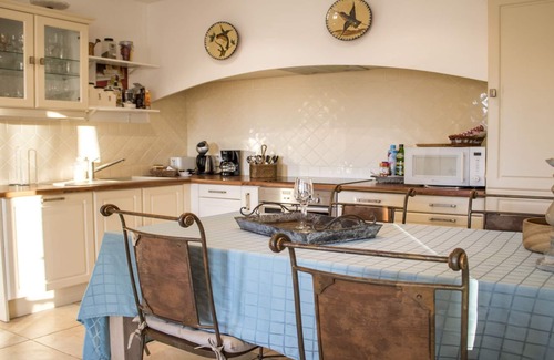 Montauroux Apartment | Luxurious 80sqm Apartment, View, Heated Pool, Air conditioning, Wifi, 6 people