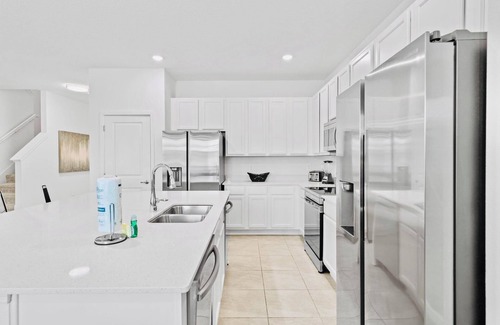 Historic Downtown Kissimmee House | Luxurious 8BR Bella Vida Villa - Private Pool & Resort Amenities