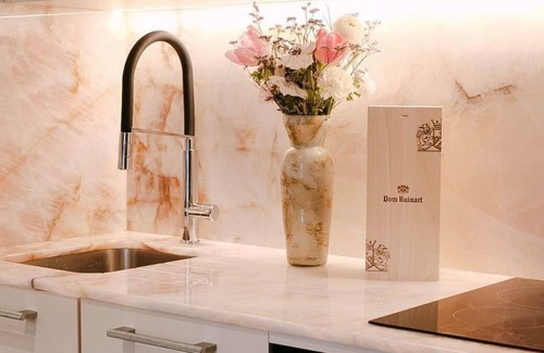 Odeon Apartment | Luxurious Air-conditioned Apartment Bianca