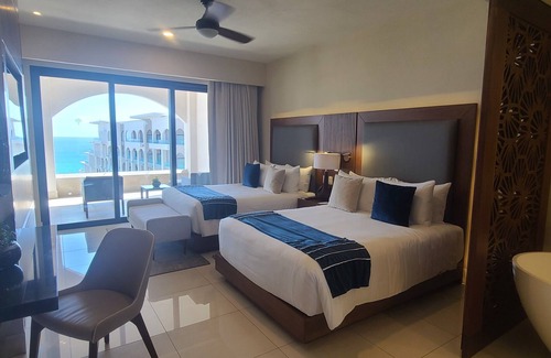 El Zacatal Resort | Luxurious and Beautiful Luxurious 5-Diamond Resort in Villa la Valencia LosCabos