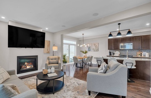 Ottawa Division House | Luxurious and Beautiful House
