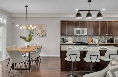 Ottawa Division House | Luxurious and Beautiful House