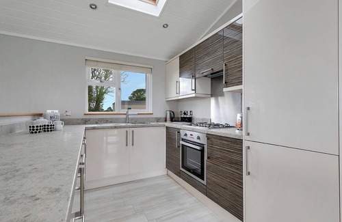 Kilgetty Ski Chalet | Luxurious and contemporary lodge.