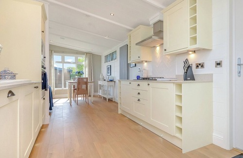 Narberth Ski Chalet | Luxurious and contemporary lodge with panoramic views.