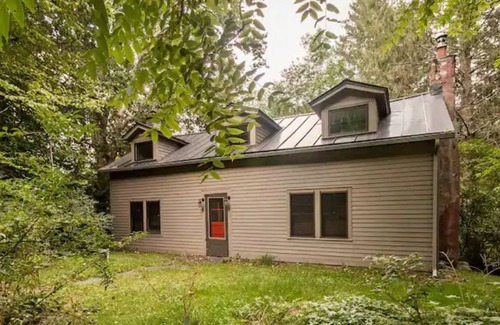 Lake Mohawk House | Luxurious and Spacious Home with Private Pool