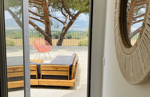 Moncale Villa | Luxurious apartment with panoramic views and heated pool - near Calvi
