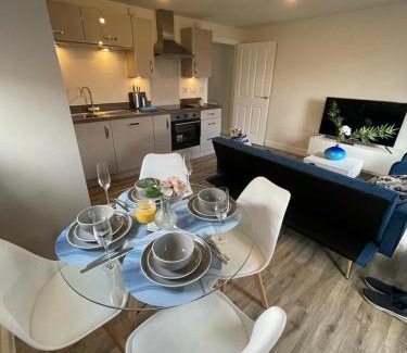 Milton Keynes Apartment | Luxurious Apartment in Brooklands