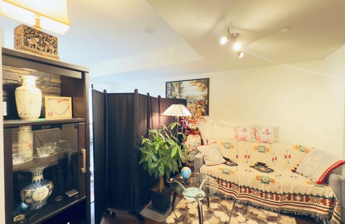 North York Condo | Luxurious apartment in North York