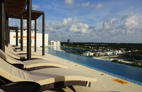 Cancun Apartment | Luxurious apartment in Cancun, 1 minute from the hotel zone and 15 minutes from the airport.