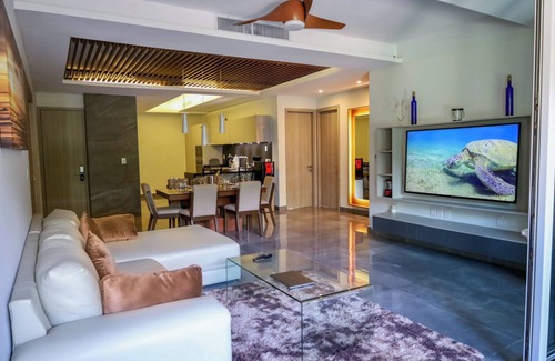 Akumal Apartment | Luxurious Apartments With BBQ Pool Garden Jungle View