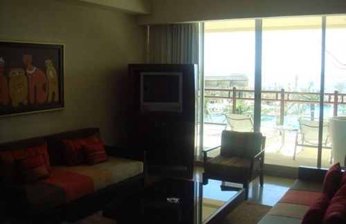 Zona Hotelera Hotel | Luxurious Beachfront Resort - Grand Mayan Los Cabos