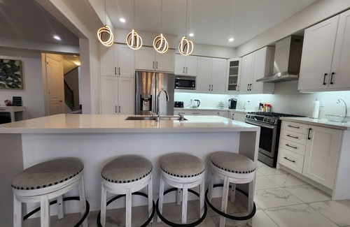 Cambridge House | Luxurious Brand-New 4 Bedrooms Detached House Backing To Pond