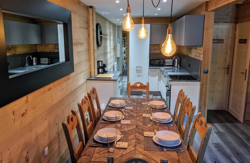 Mont-de-Lans Ski Chalet | Luxurious chalet for 8 guests, completely renovated for this winter.