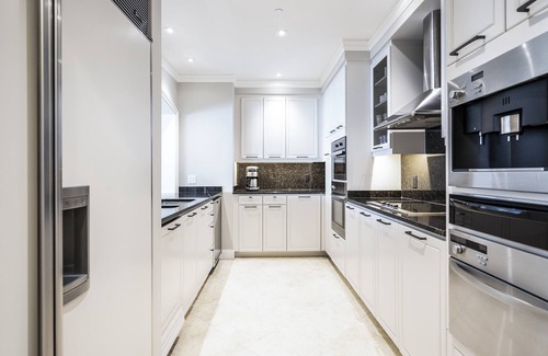 Seven Mile Beach Condo | Luxurious Condo With Private Ocean Views Directly On Seven Mile Beach 3 Bedroom Condo by Redawning