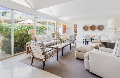 Araby Commons Condo | Luxurious Desert Condo Feat. In Modernism Week