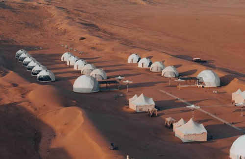 Bidiya RV Rental | Luxurious Desert Escape: Omani Culture & Thrills