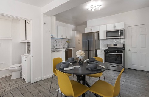 Delair House | Luxurious Entire House in the NE Philadelphia Area