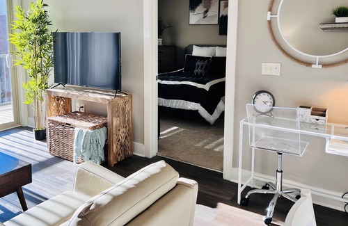 Barclay Downs Apartment | Luxurious Executive 1 Bedroom Apartment