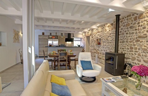 Notre-Dame-de-Boisset Cottage | Luxurious 2BR Cottage with Terrace, Spa & Scenic Views in Notre-Dame-de-Boisset
