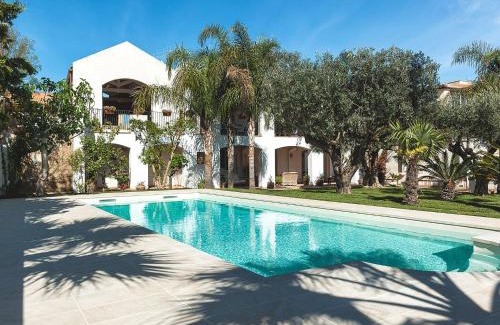 Marsala House | Luxurious Holiday Home in Marsala with Pool