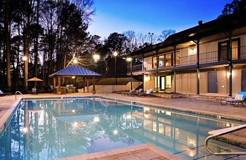 Crestline Heights Apartment | Luxurious Home Retreat No cleaning fee