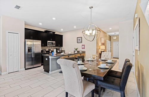 Kissimmee Cottage | Luxurious Home W/private Pool, Near Disney!