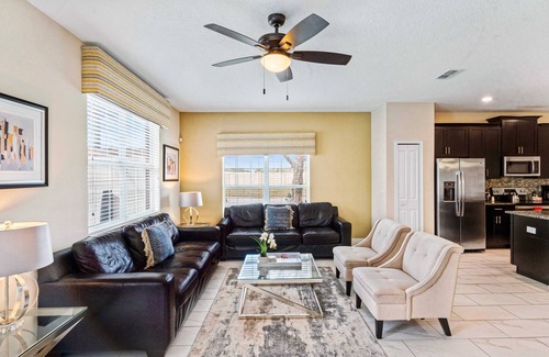 Kissimmee Cottage | Luxurious Home W/private Pool, Near Disney!