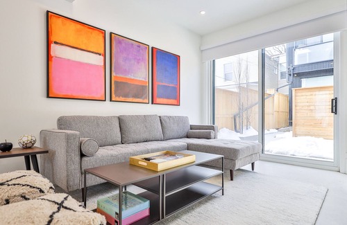 Beaconsfield Village House | Luxurious House downtown Toronto