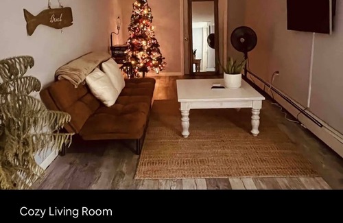 Rocky Point Apartment | Luxurious King bed Suited on the Gold Coast