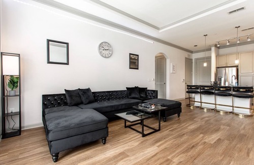 Westside Apartment | Luxurious Loft Near Atlantic Station