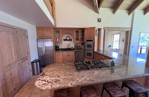 Sun Valley Cabin | Luxurious Log Home Retreat