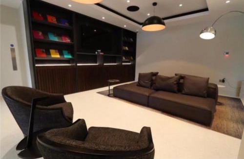 Castlefield Apartment | Luxurious Manchester City Centre 2 Bed Apartment