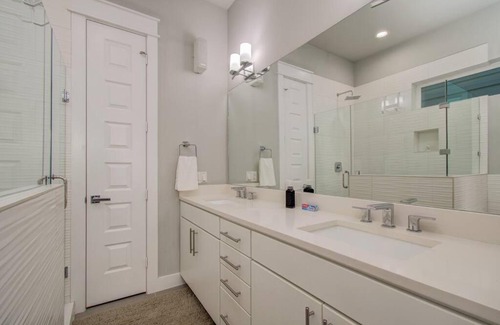 Astrodome Apartment | Luxurious Med Cntr/NRG Townhome