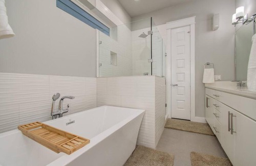 Astrodome Apartment | Luxurious Med Cntr/NRG Townhome