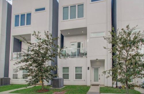 Astrodome Apartment | Luxurious Med Cntr/NRG Townhome