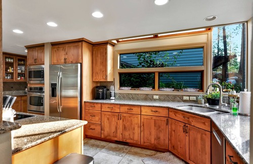 Coeur d'Alene House | Luxurious Mountain Retreat with lake views in Coeur d’ Alene, Idaho