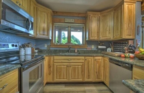 Murphy Ski Chalet | Luxurious mountain home with spectacular views