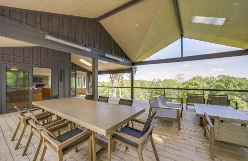 Cashiers House | Luxurious Mountain Retreat with Long Range Views!