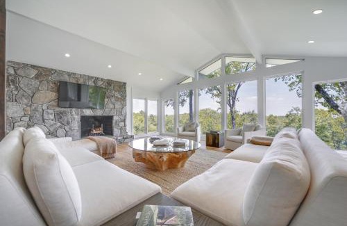 Cashiers House | Luxurious Mountain Retreat with Long Range Views!