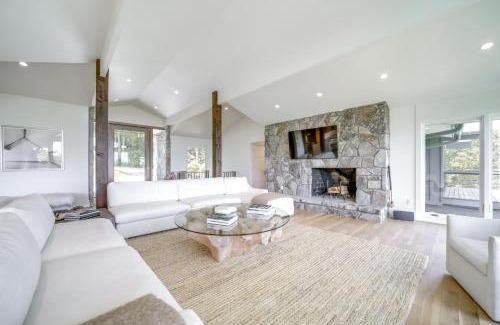 Cashiers House | Luxurious Mountain Retreat with Long Range Views!